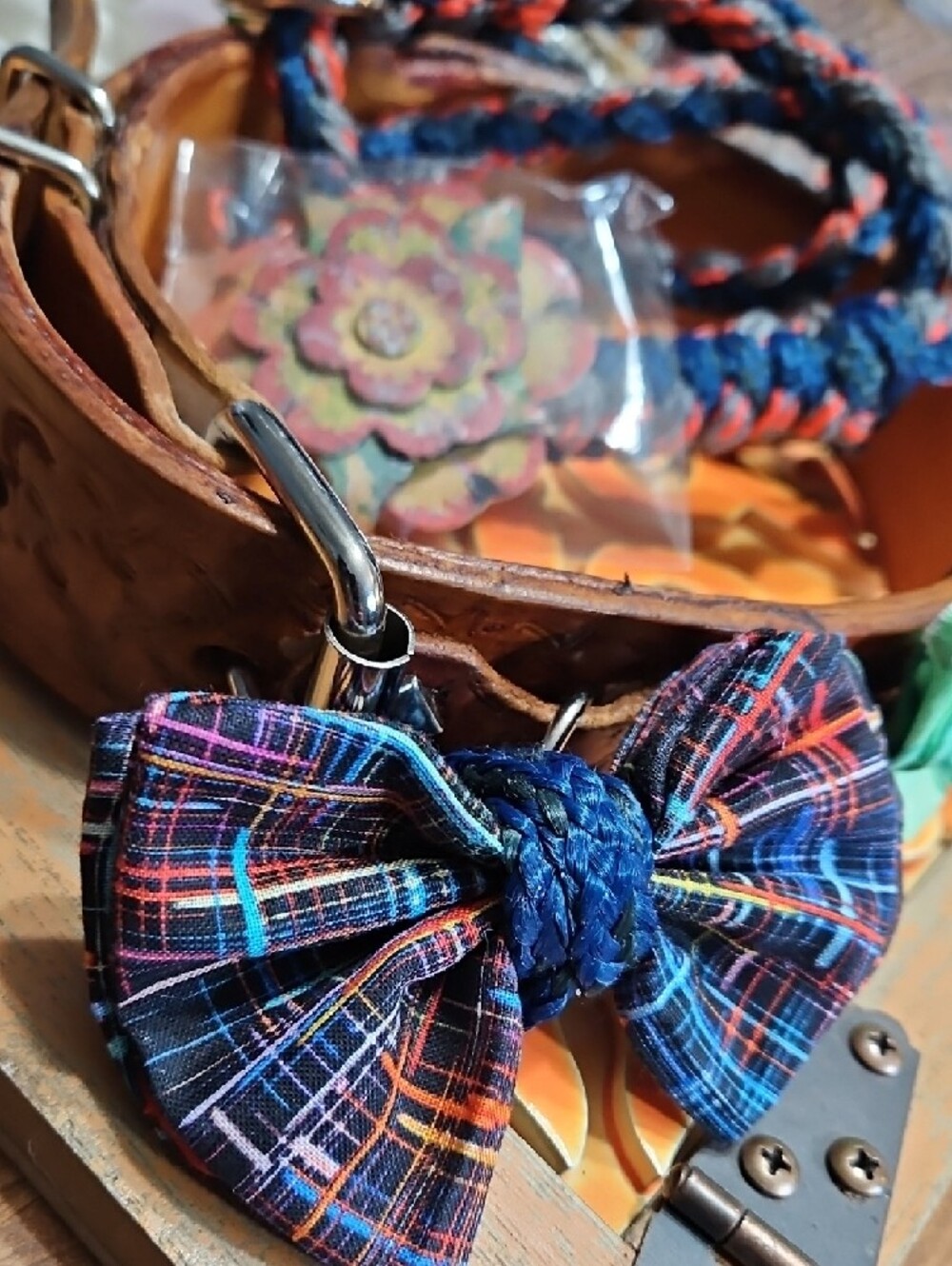 Hand Crafted By @CHIWADDLES Quality Dog Collars, Leashes, Bow Ties&Flowers NEW - Picture 14 of 14